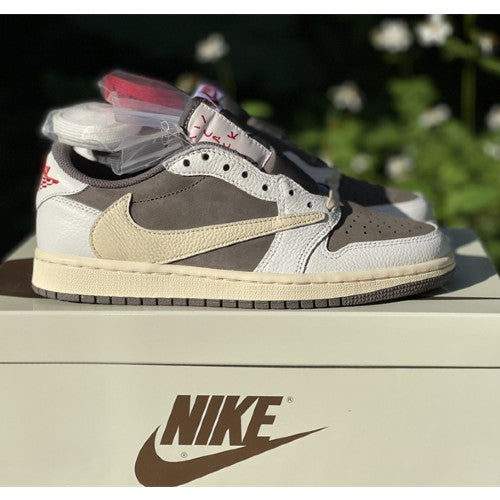 Travis Scott Low Reverse Mocha